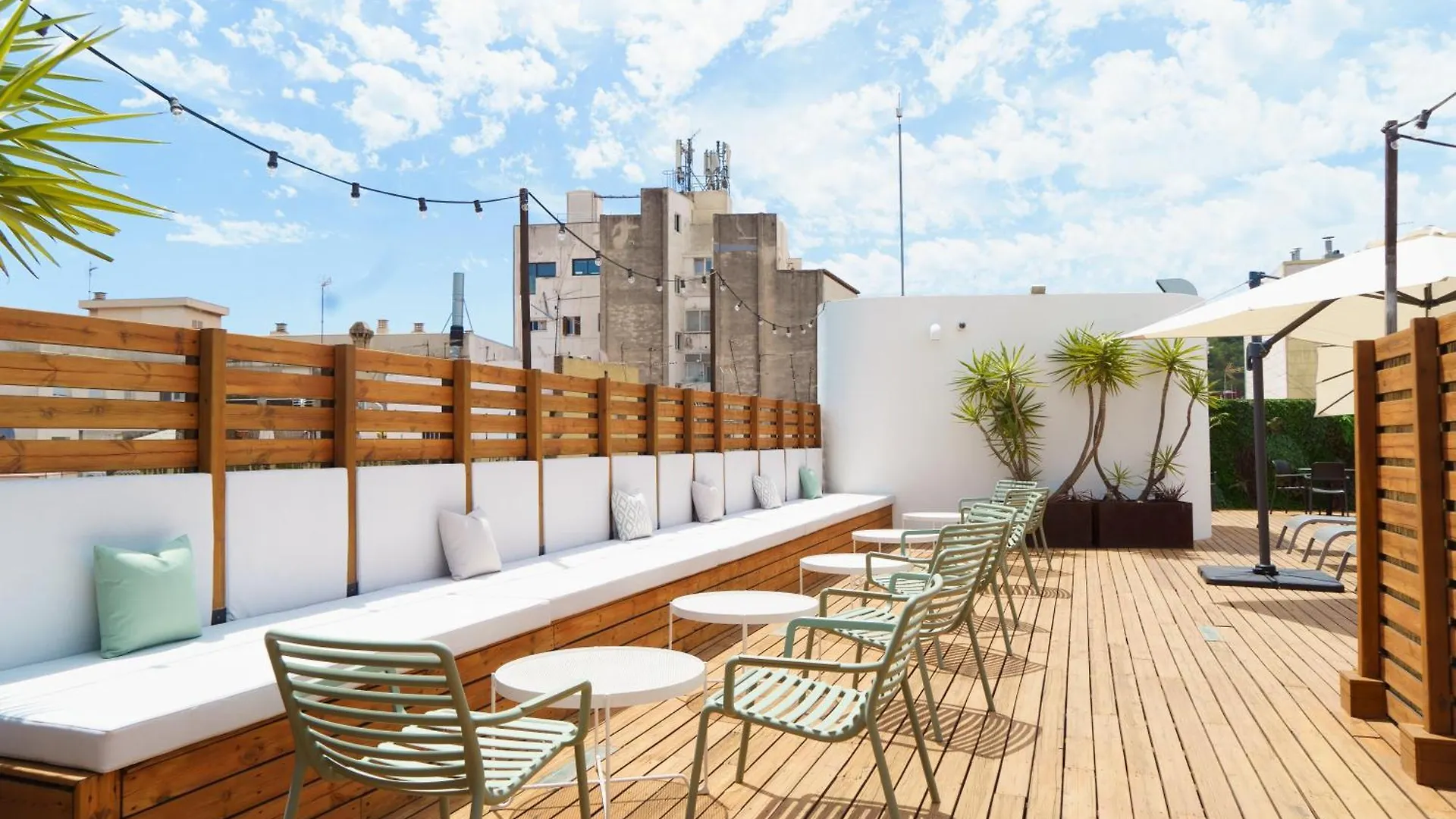 فندق Casa Lit برشلونة 3*,