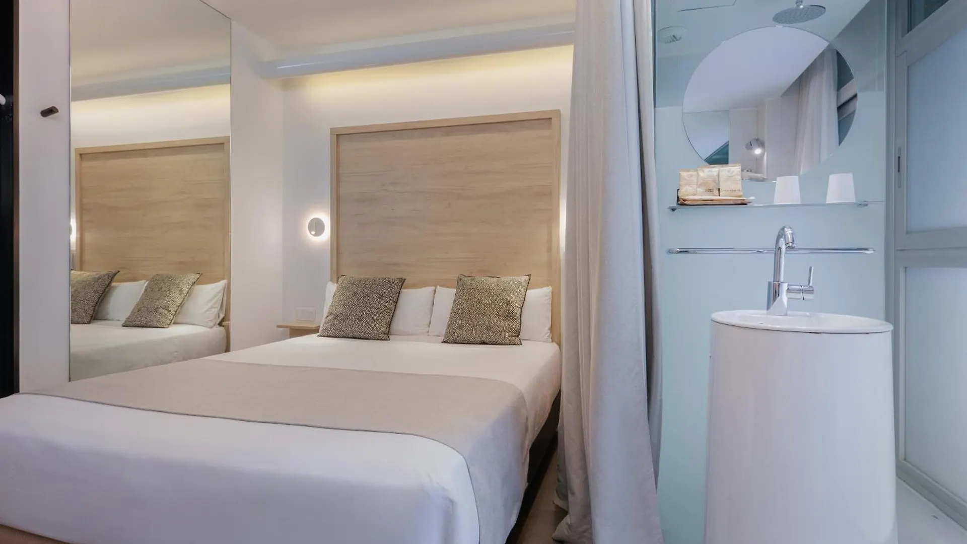 فندق Casa Lit برشلونة