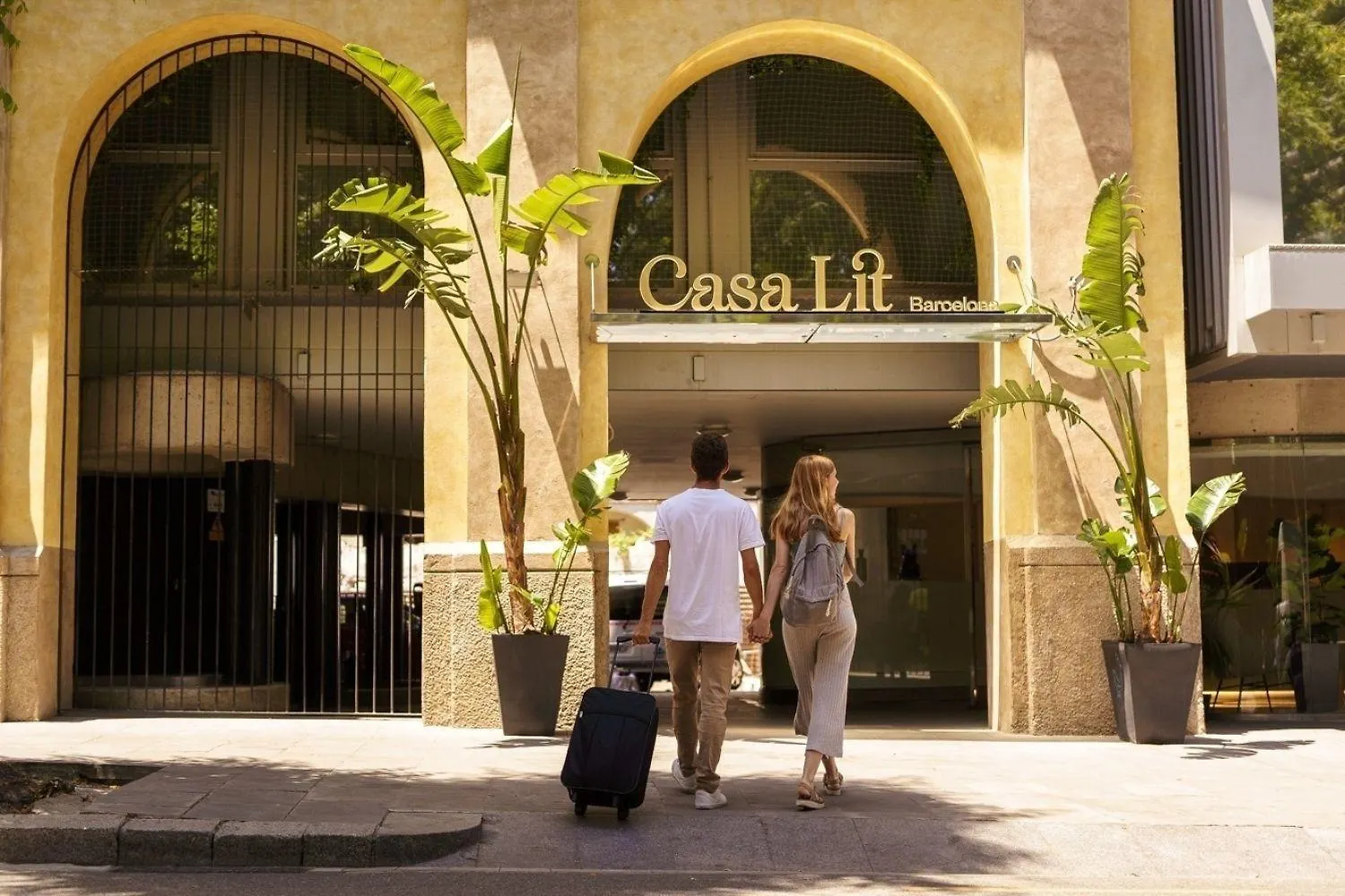 Casa Lit Barcelona contacts